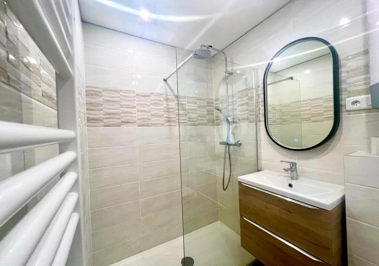 Appartamento Eclat Marine 3 Etoiles - Vue - Parking-clim-plage A 20 Metres - Capitalchic Services Saint-aygulf *